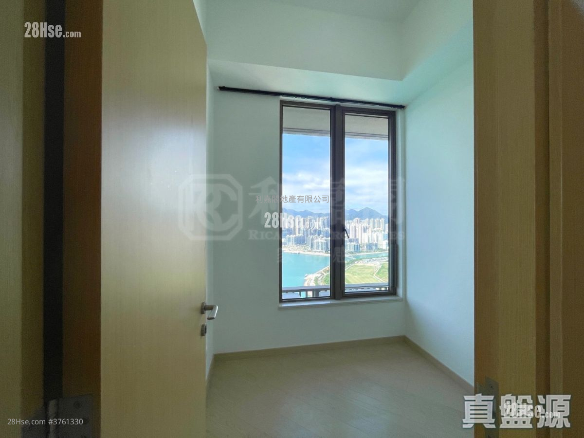 LP10 售盘 4 房 1,203 平方尺