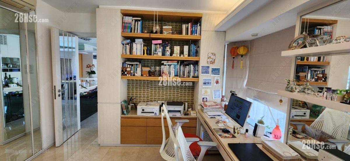 贺龙居 售盘 3 房 , 2 浴室 676 平方尺