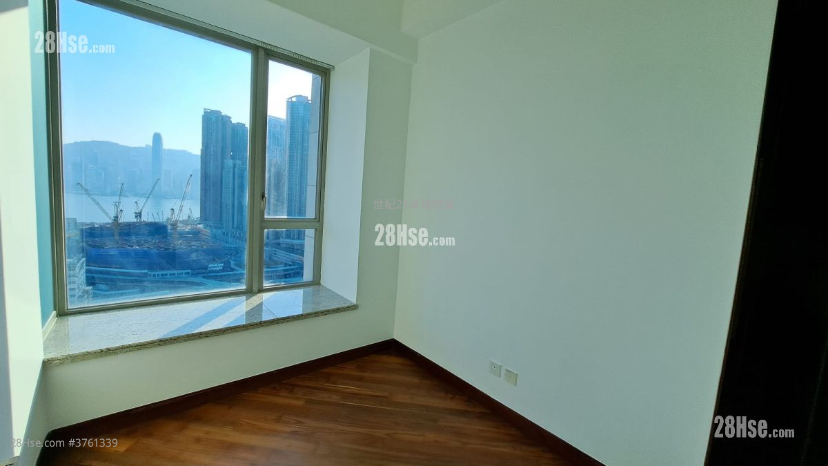 御金国峯 售盘 3 房 , 3 浴室 984 平方尺