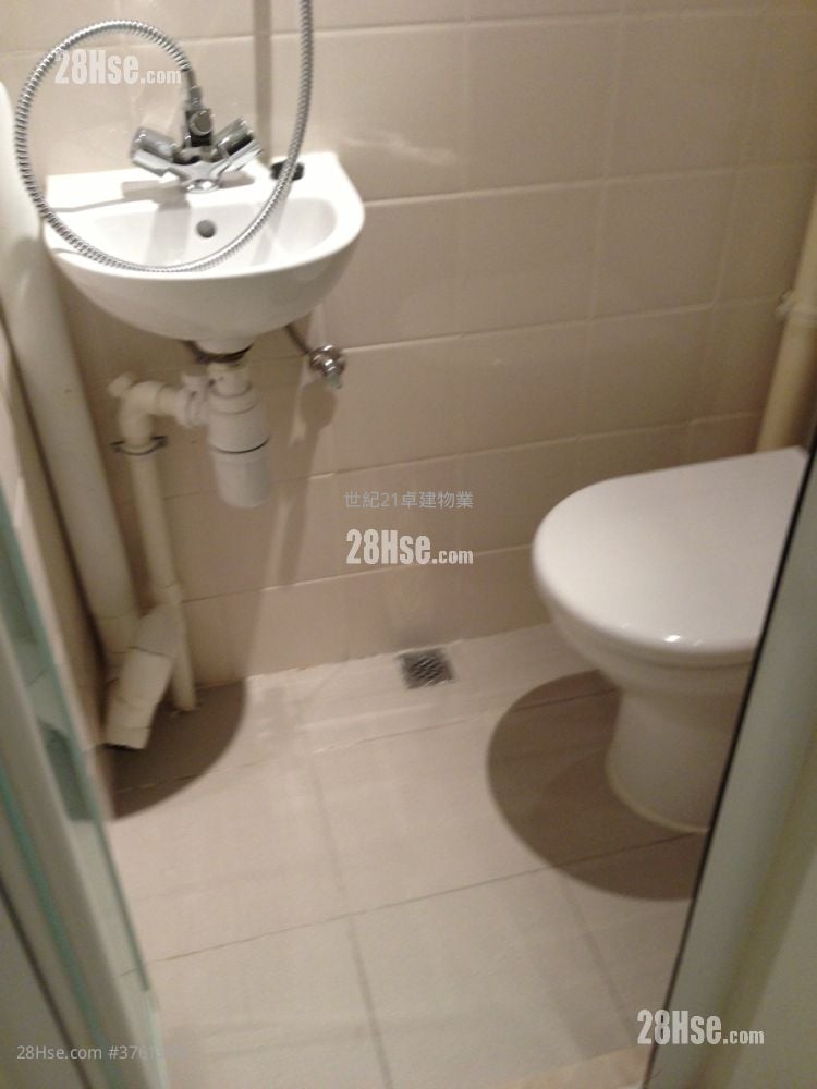 御金国峯 售盘 3 房 , 3 浴室 984 平方尺