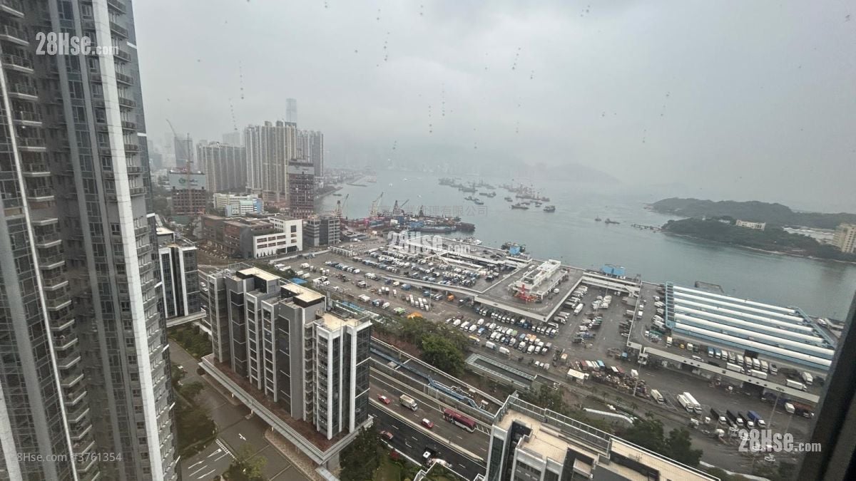 Cullinan West Sell 1,214 ft²