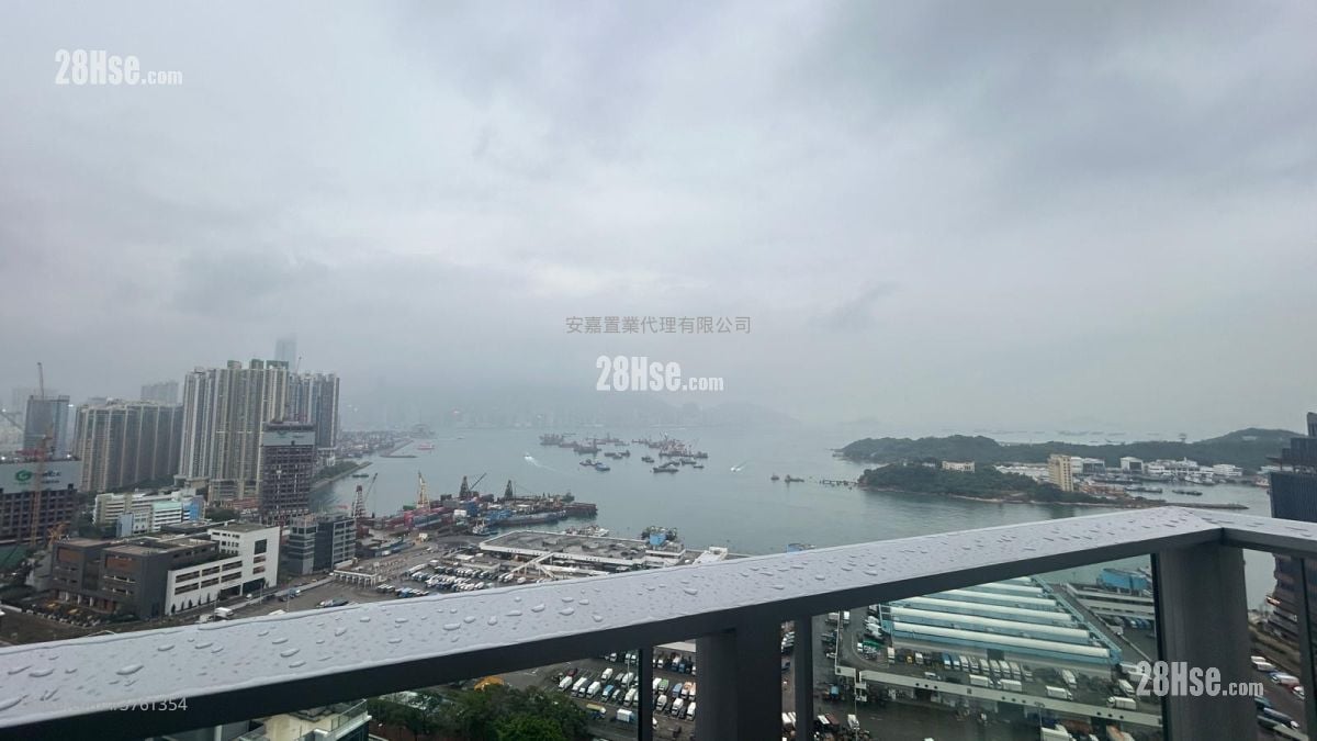 Cullinan West Sell 1,214 ft²