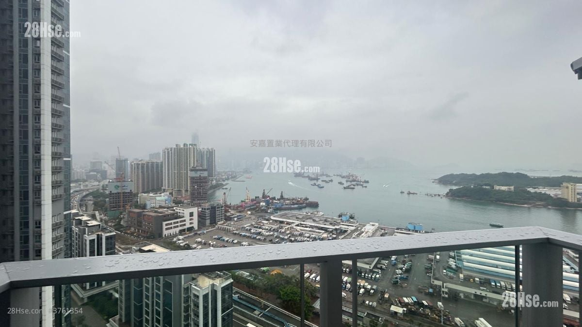 Cullinan West Sell 1,214 ft²