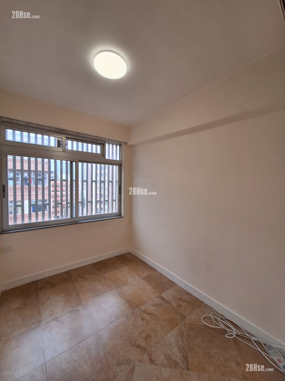 红湾阁 售盘 3 房 , 2 浴室 647 平方尺