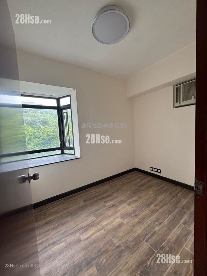 Mayfair Gardens Sell 2 Bedrooms , 1 Bathroom 445 ft²