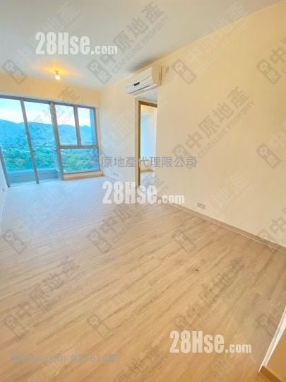 The Reach Sell 3 Bedrooms , 2 Bathrooms 743 ft²