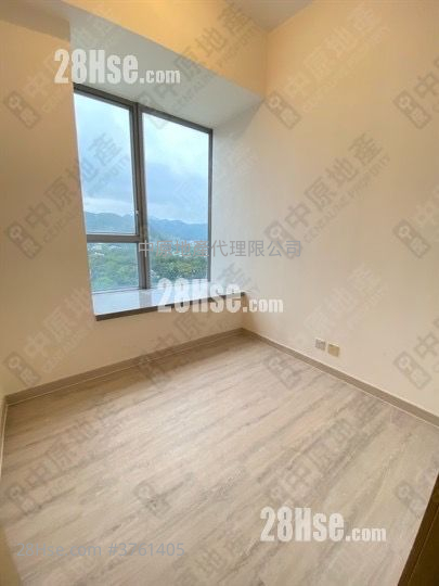 The Reach Sell 3 Bedrooms , 2 Bathrooms 743 ft²