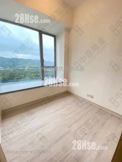 The Reach Sell 3 Bedrooms , 2 Bathrooms 743 ft²