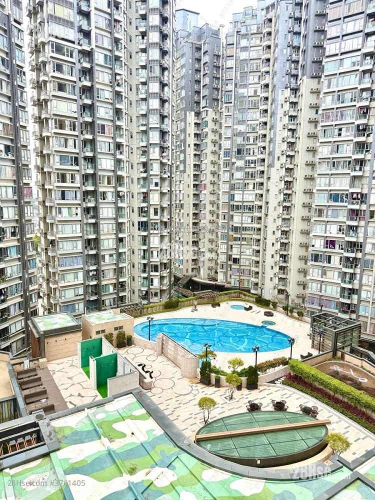 The Reach Sell 3 Bedrooms , 2 Bathrooms 743 ft²