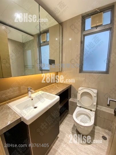 The Reach Sell 3 Bedrooms , 2 Bathrooms 743 ft²