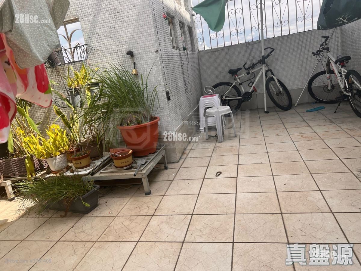 嘉湖山庄 售盘 3 房 , 2 浴室 636 平方尺