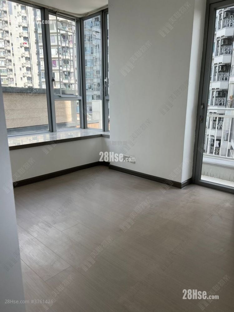 The Reach Sell 3 Bedrooms , 2 Bathrooms 660 ft²