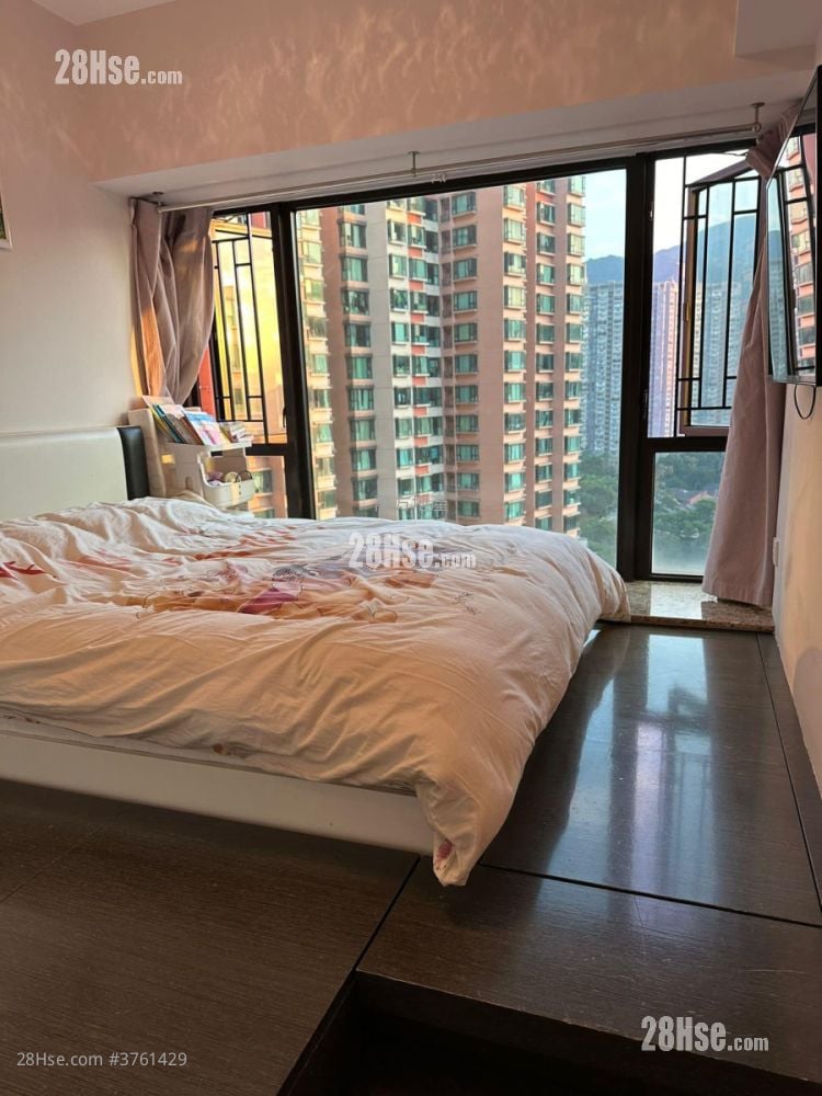 Castello Sell 2 Bedrooms , 1 Bathroom 547 ft²