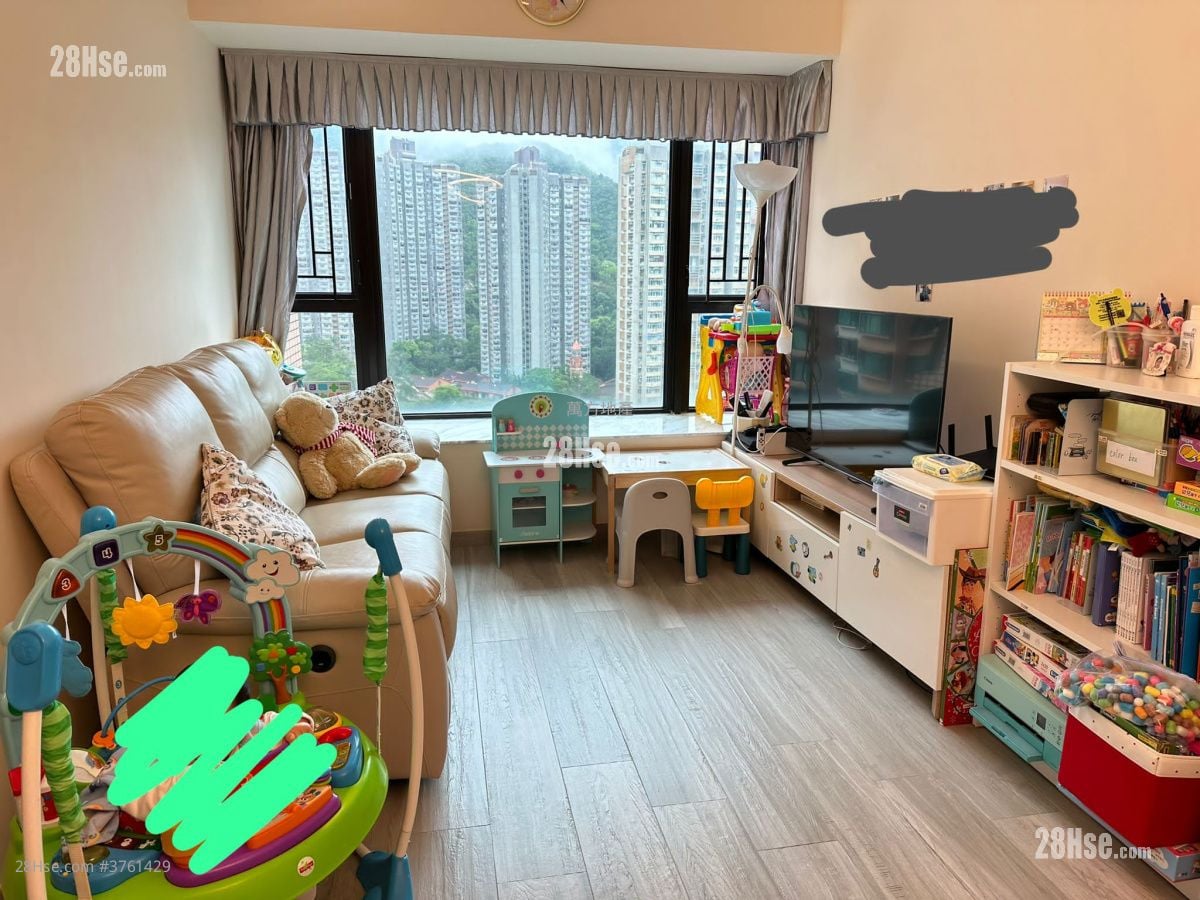 Castello Sell 2 Bedrooms , 1 Bathroom 547 ft²