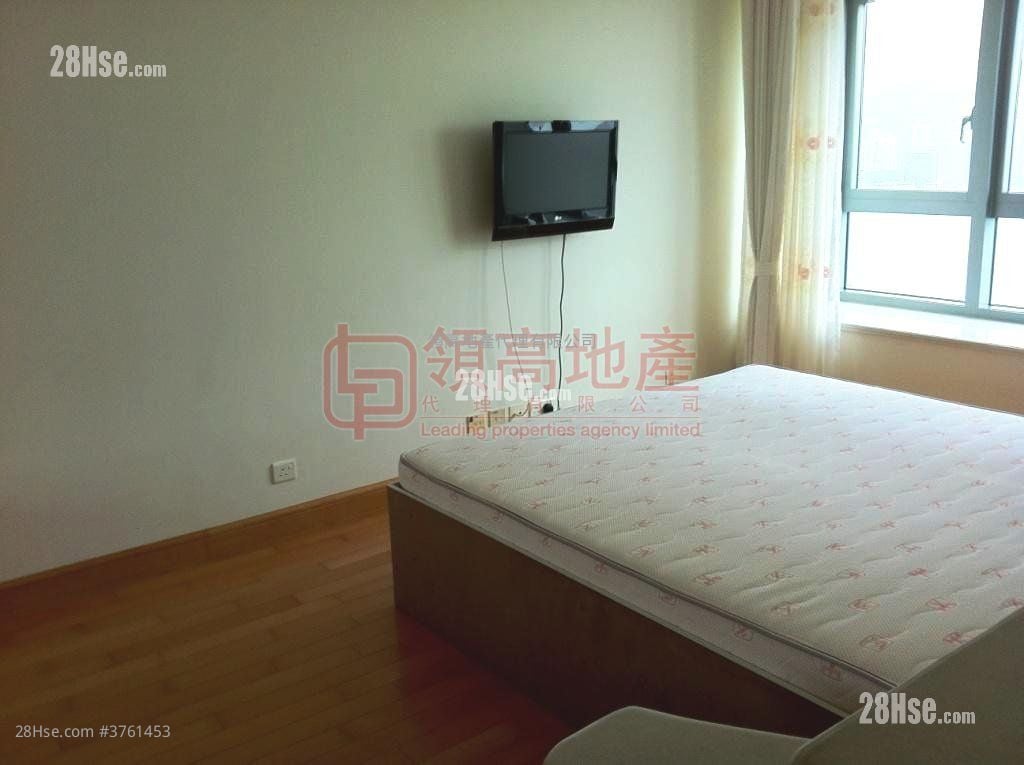 君临天下 租盘 3 房 , 2 浴室 1,061 平方尺