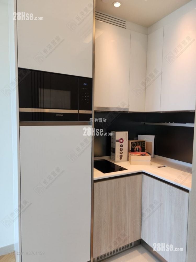 One Soho Sell 1 Bedroom , 1 Bathroom 299 ft²