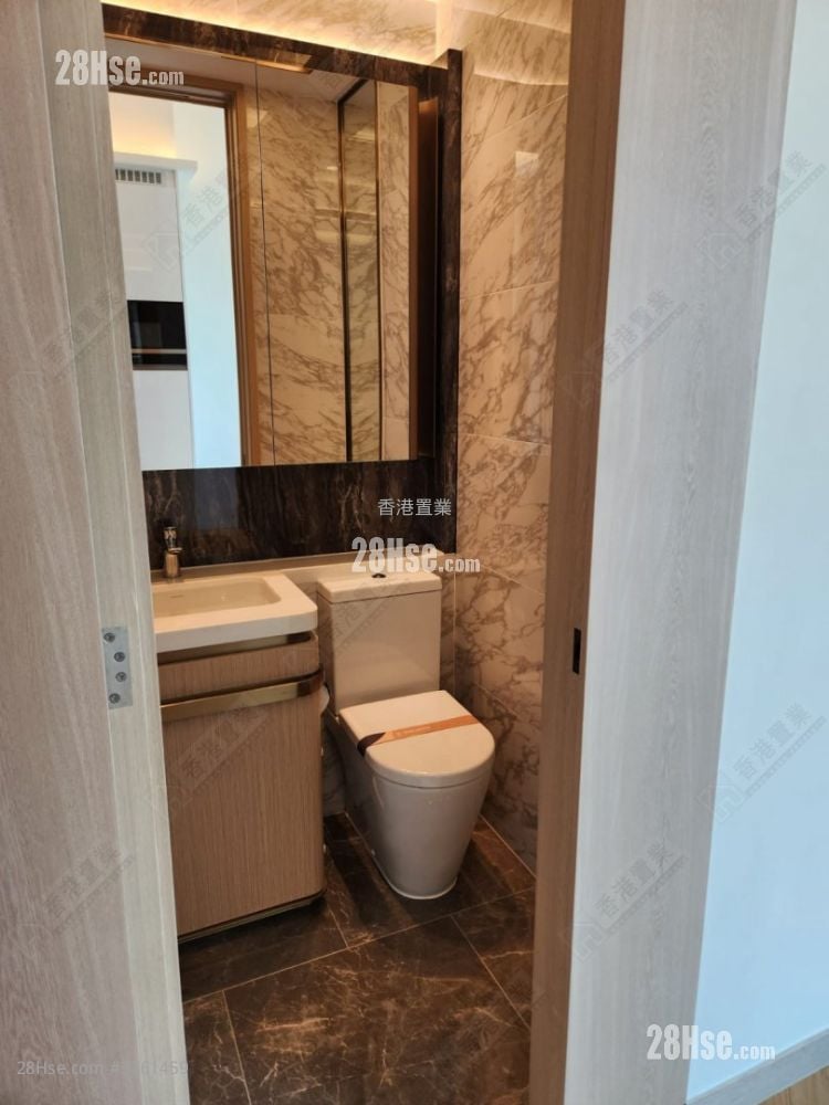 One Soho Sell 1 Bedroom , 1 Bathroom 299 ft²