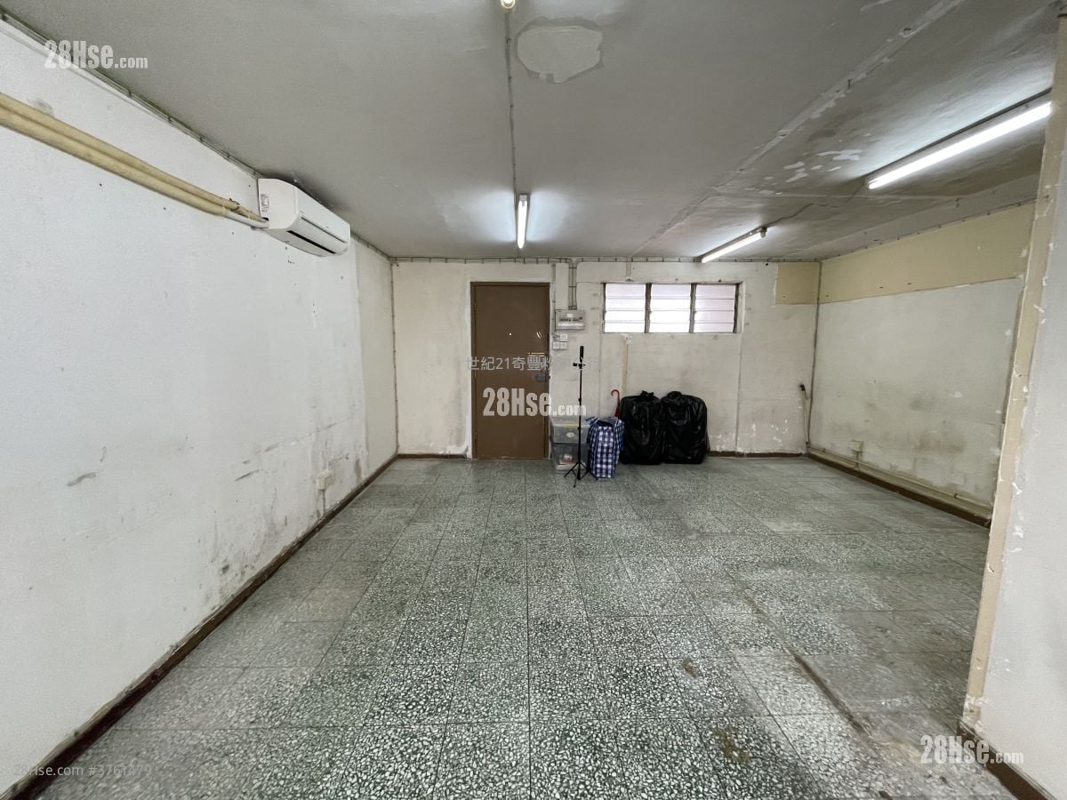 Cheung Wah Estate Sell Studio , 1 Bathroom 476 ft²
