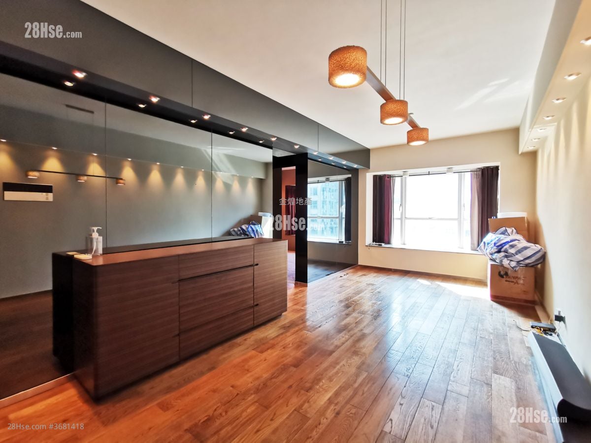 Le Cachet Sell 2 Bedrooms , 1 Bathroom 534 ft²