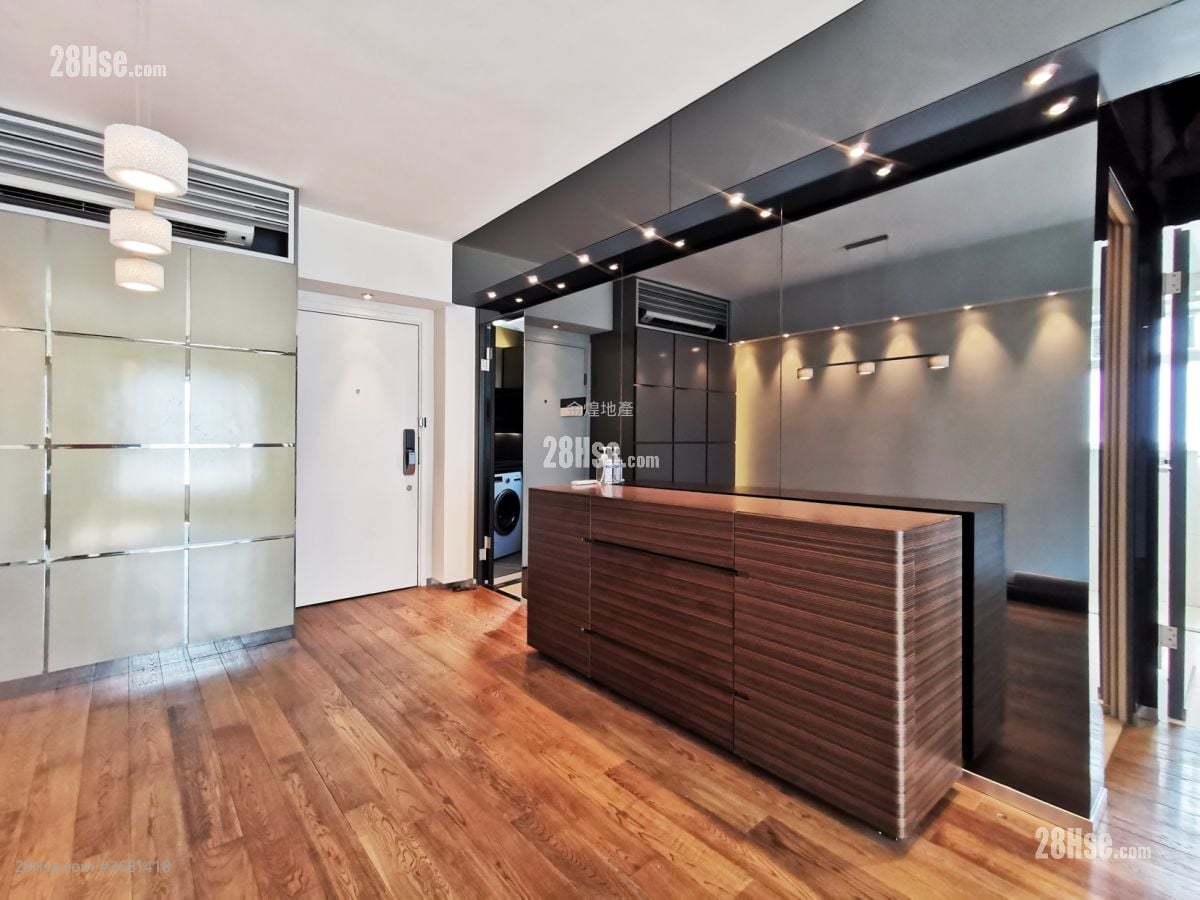 Le Cachet Sell 2 Bedrooms , 1 Bathroom 534 ft²