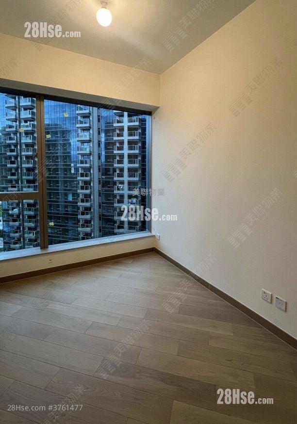 Grand Mayfair  Sell 2 Bedrooms , 1 Bathroom 551 ft²