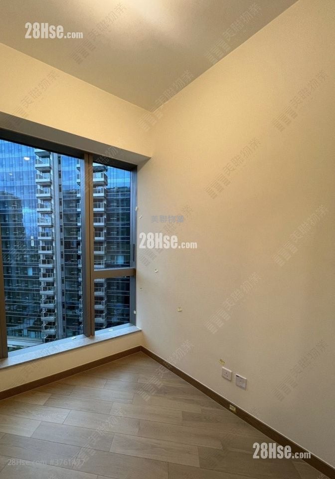 Grand Mayfair  Sell 2 Bedrooms , 1 Bathroom 551 ft²