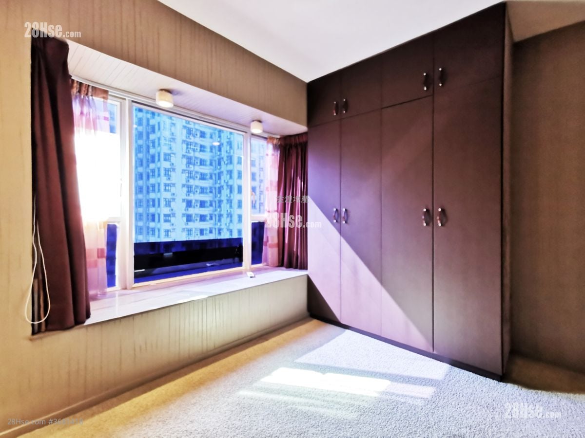 Le Cachet Sell 2 Bedrooms , 1 Bathroom 534 ft²