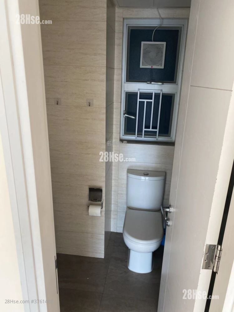 Festival City Sell 3 Bedrooms , 2 Bathrooms 757 ft²