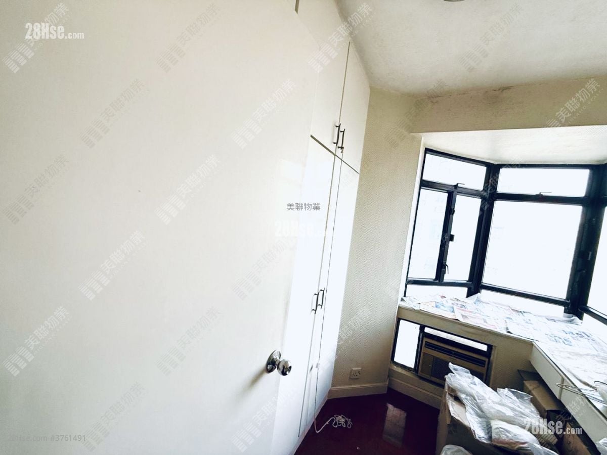 康怡花园 售盘 3 房 596 平方尺