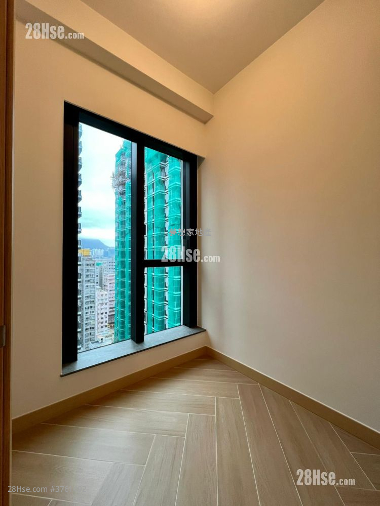 The Haddon Sell 3 Bedrooms , 1 Bathroom 430 ft²