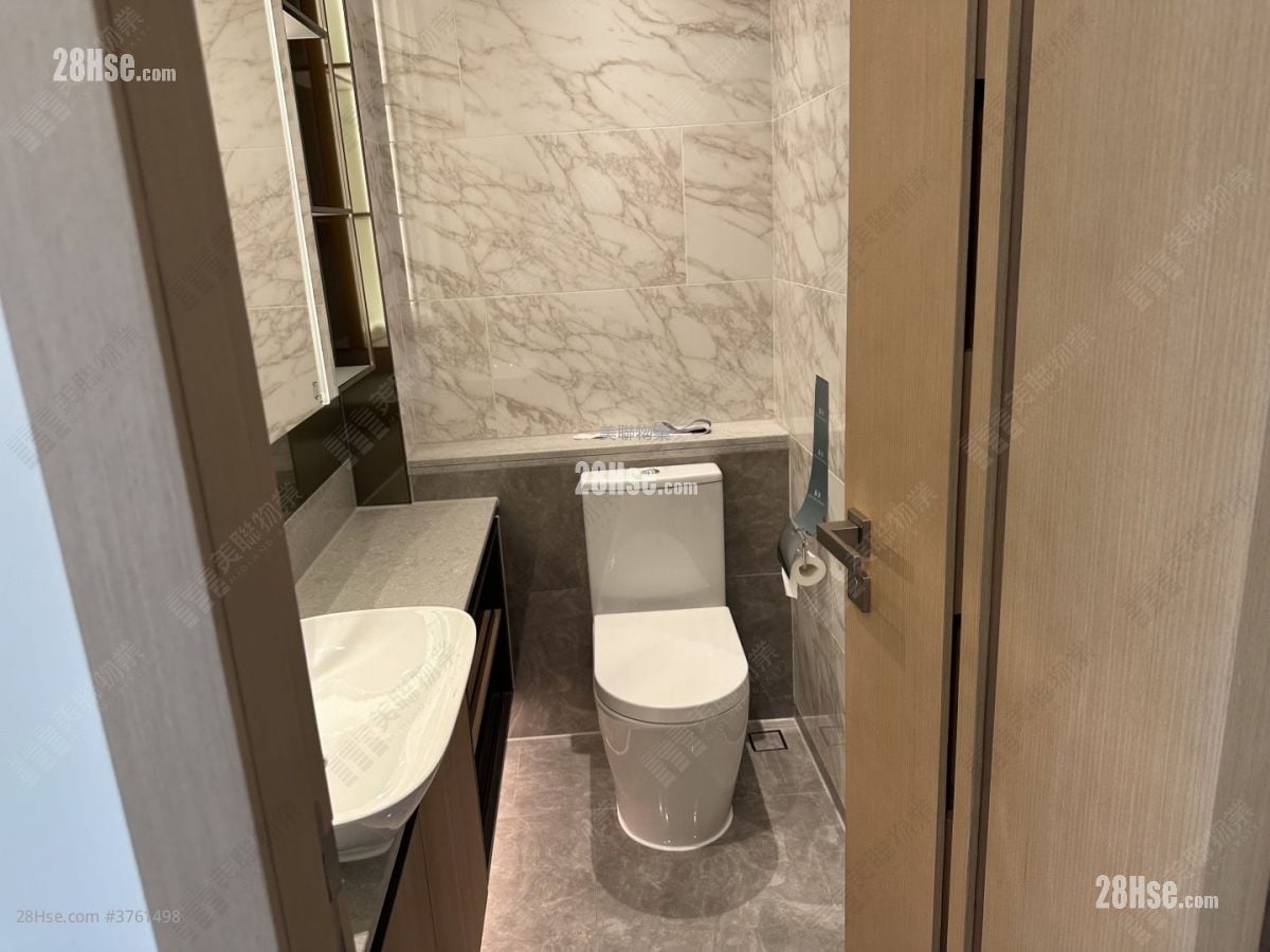 Grand Mayfair  Sell 1 Bedroom , 1 Bathroom 354 ft²