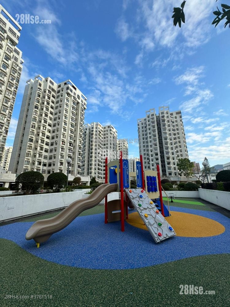 Heng Fa Chuen Sell 2 Bedrooms , 1 Bathroom 475 ft²