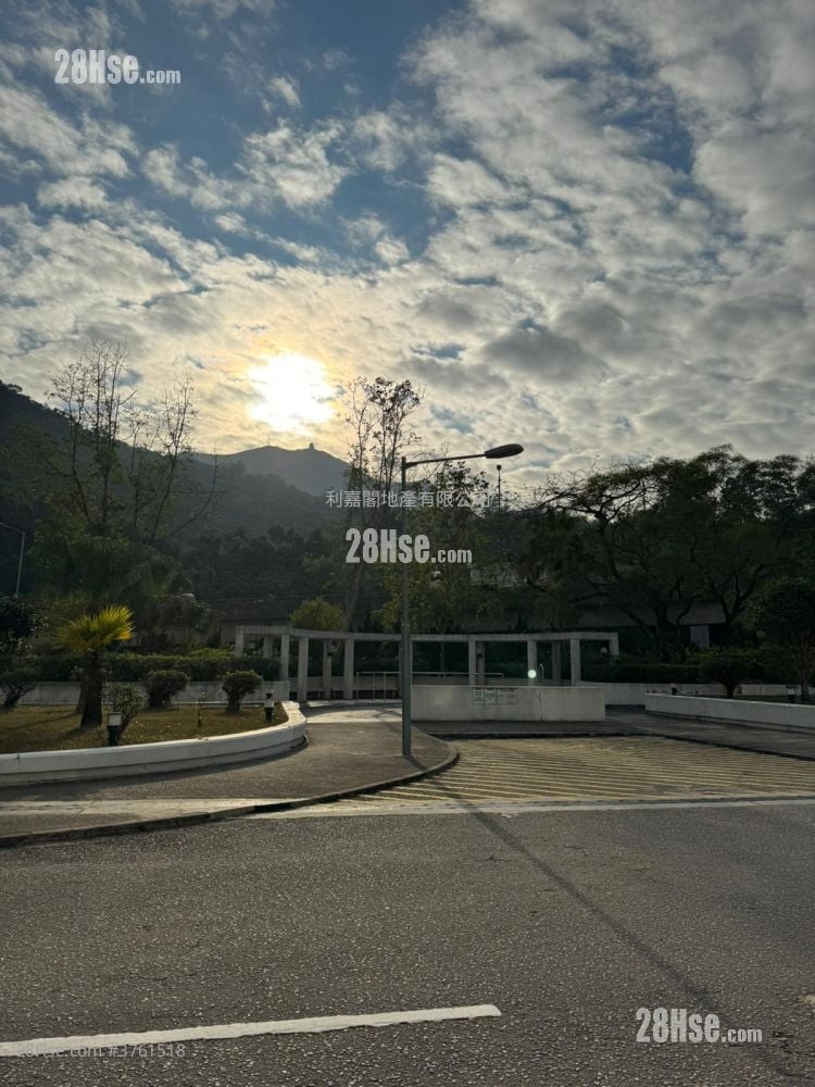 Heng Fa Chuen Sell 2 Bedrooms , 1 Bathroom 475 ft²