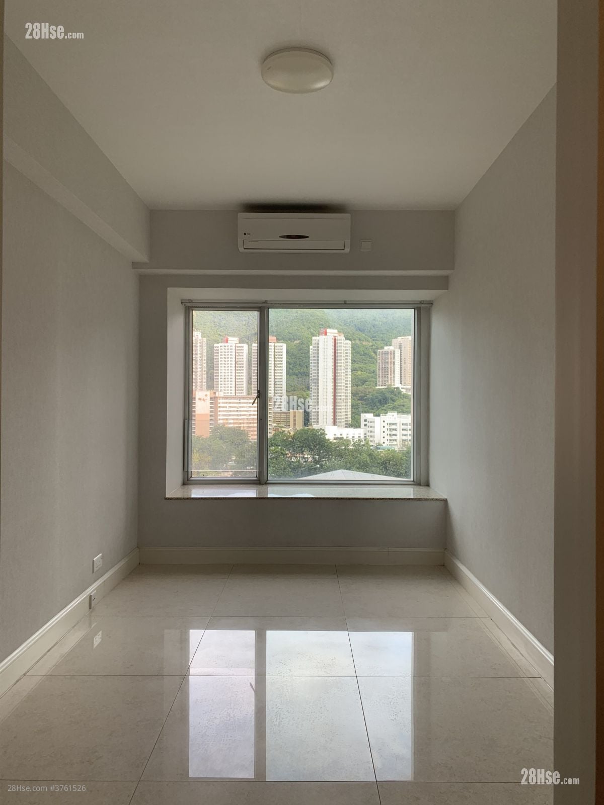 名城 售盘 3 房 , 2 浴室 757 平方尺