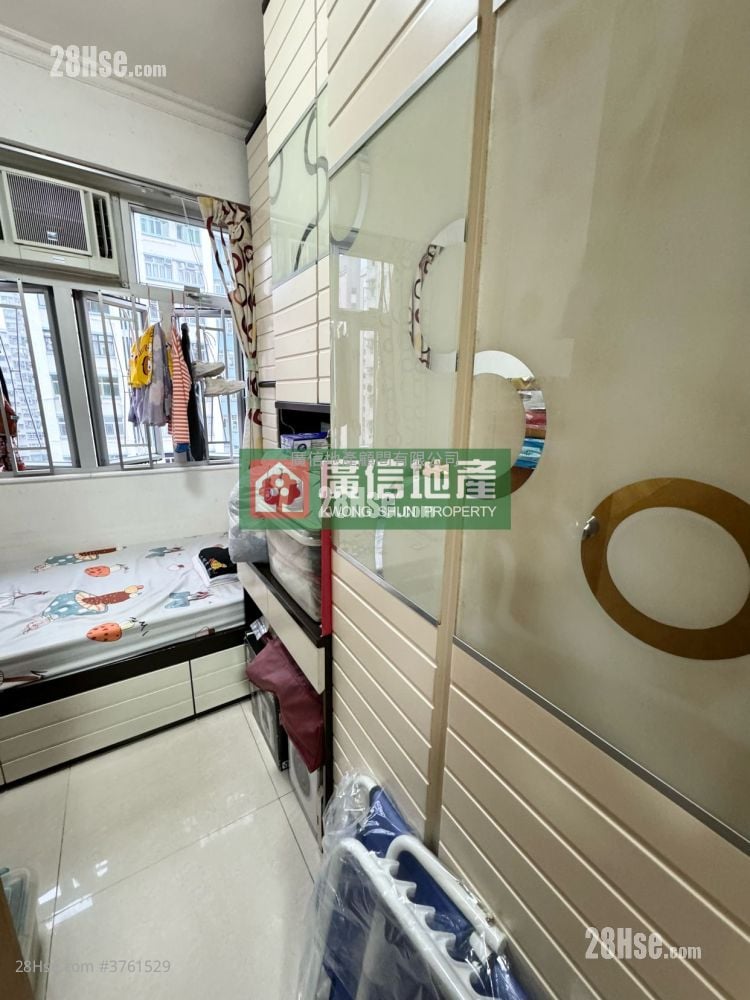 Shun Lee Building Sell 2 Bedrooms , 1 Bathroom 443 ft²