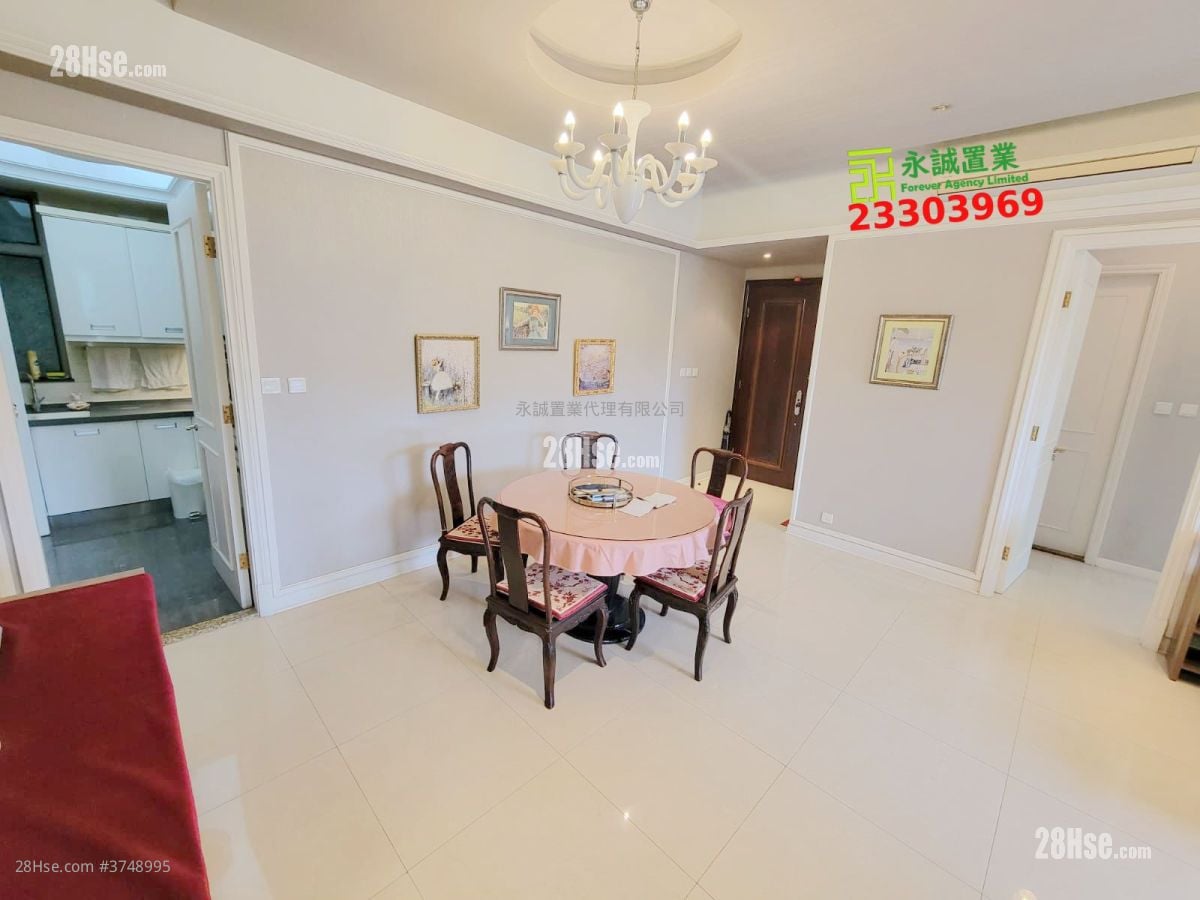 The Cairnhill Sell 3 Bedrooms , 2 Bathrooms 974 ft²