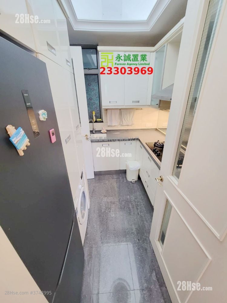 The Cairnhill Sell 3 Bedrooms , 2 Bathrooms 974 ft²