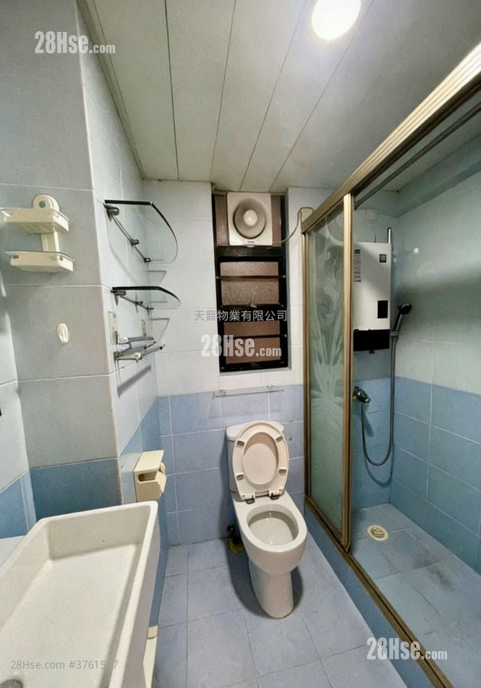 欣荣花园 售盘 4 房 , 2 浴室 777 平方尺