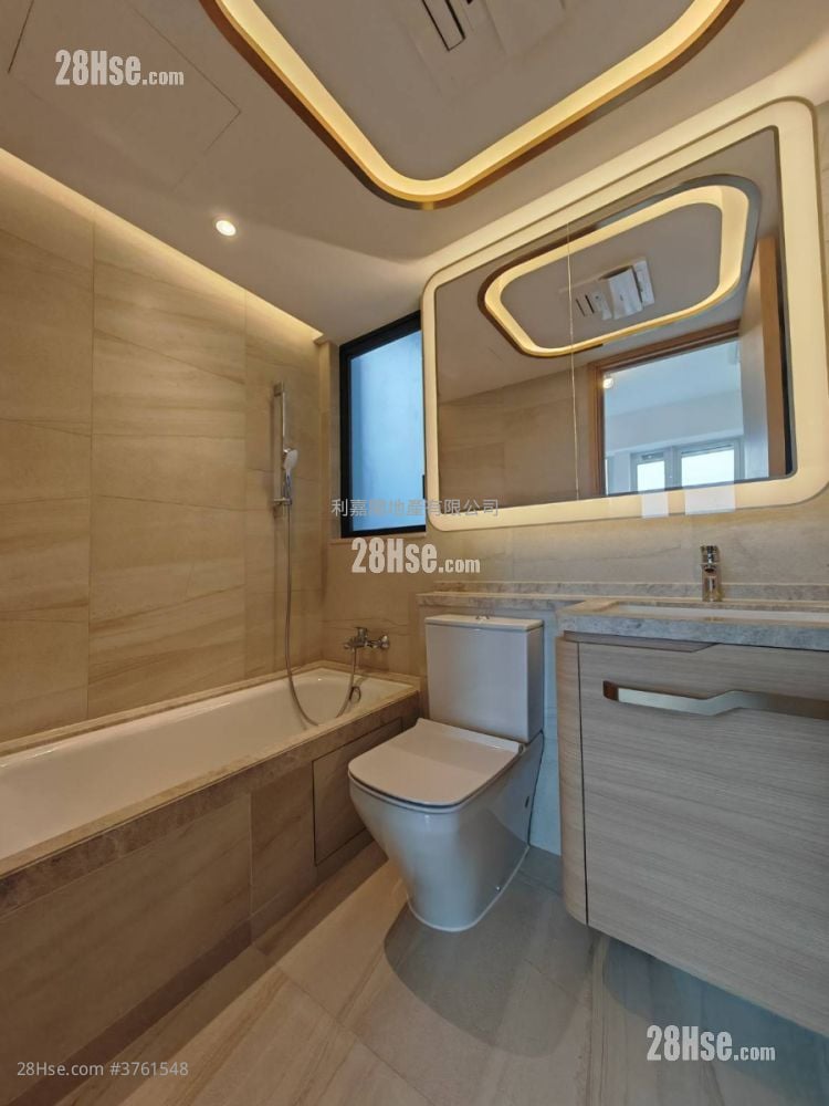 明翘汇 售盘 4 房 , 2 浴室 808 平方尺