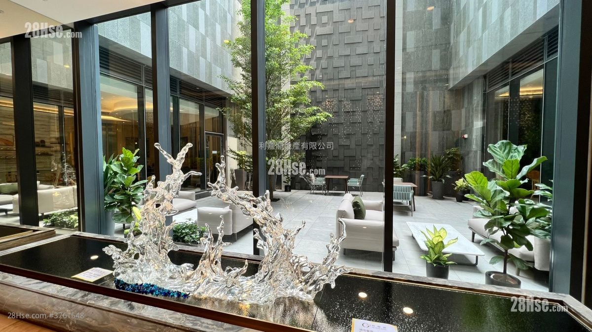 明翘汇 售盘 4 房 , 2 浴室 808 平方尺