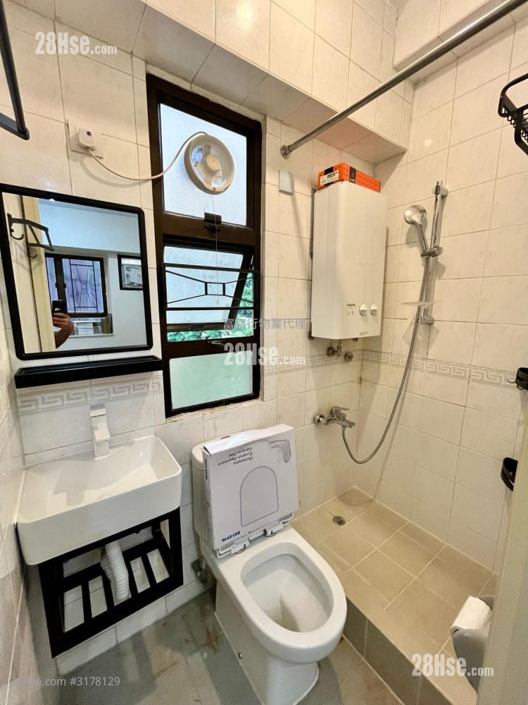 顺景阁 售盘 2 房 , 1 浴室 258 平方尺