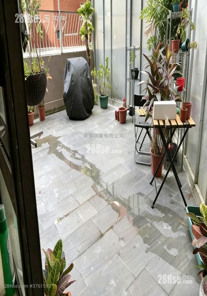 安泰大厦 售盘 2 房 , 1 浴室 374 平方尺