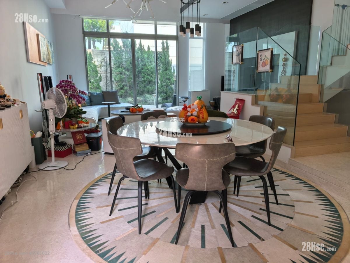 Phase I Of Park Villa Sell 5+ Bedrooms , 5+ Bathrooms 3,484 ft²