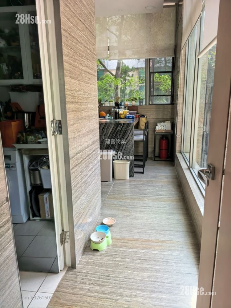 Phase I Of Park Villa Sell 5+ Bedrooms , 5+ Bathrooms 3,484 ft²