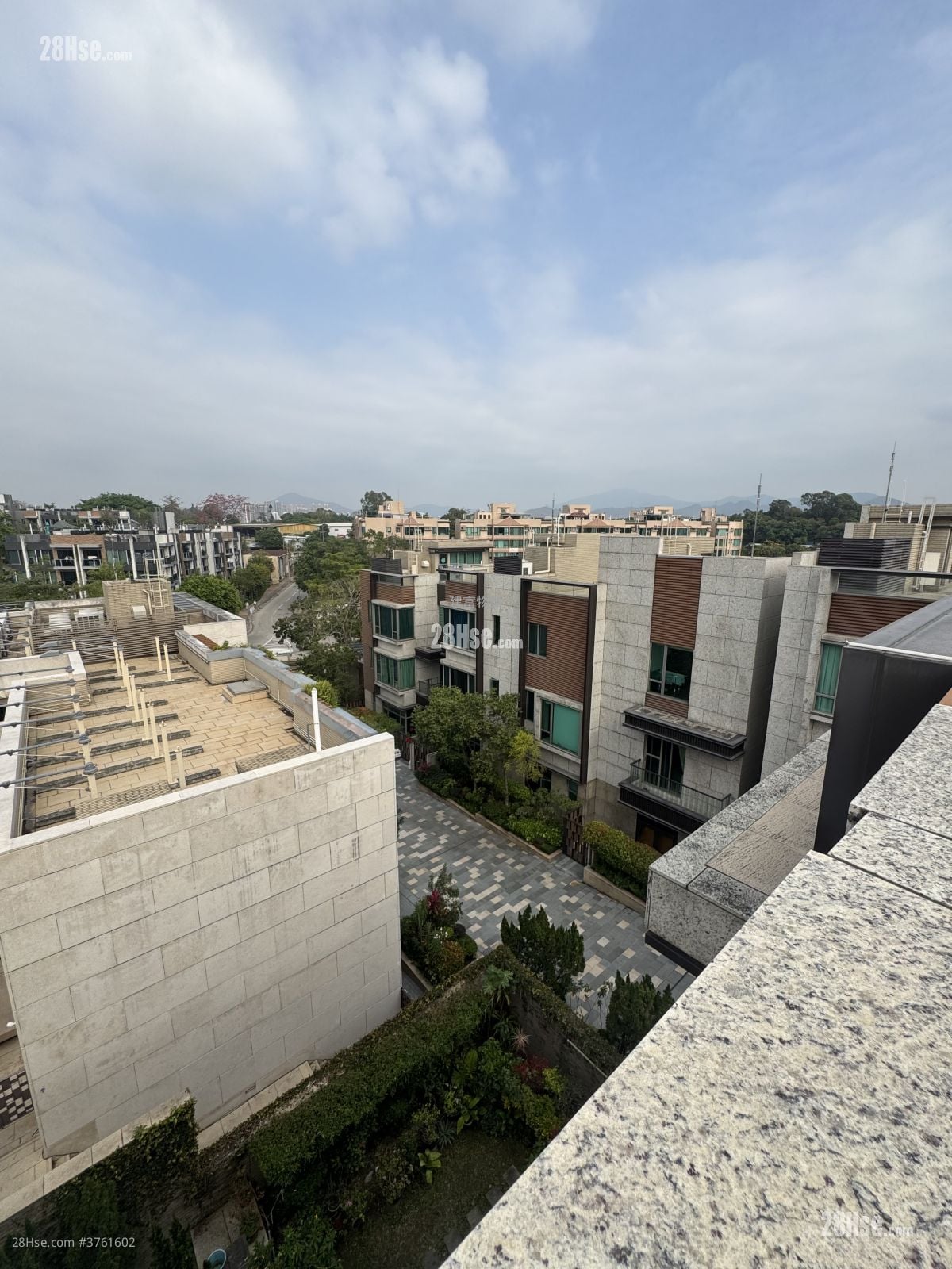 Phase I Of Park Villa Sell 5+ Bedrooms , 5+ Bathrooms 3,484 ft²