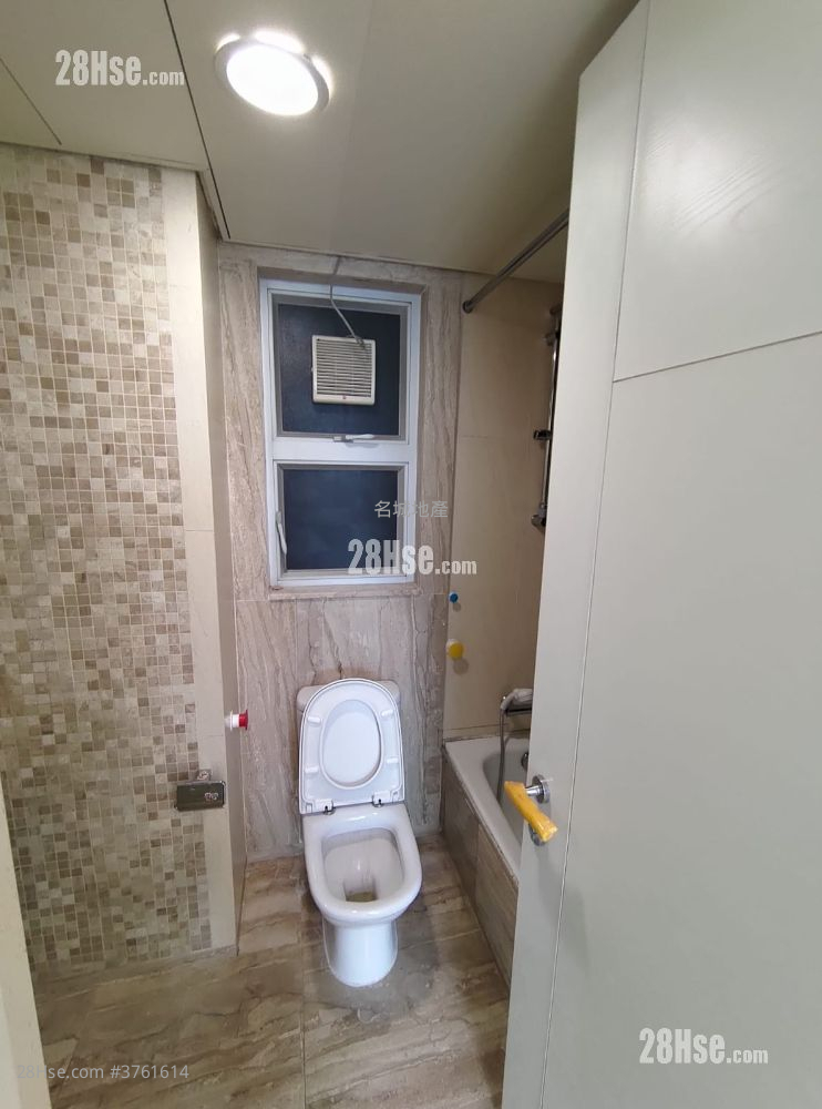 Festival City Sell 3 Bedrooms , 2 Bathrooms 678 ft²