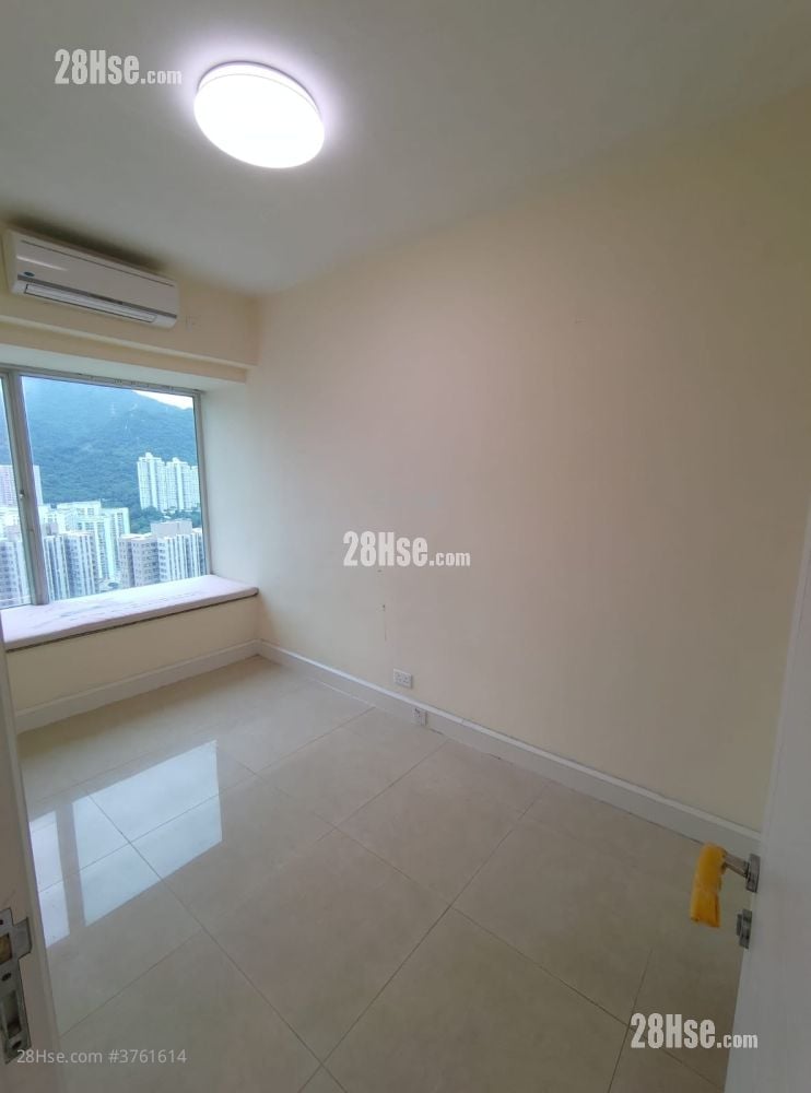 Festival City Sell 3 Bedrooms , 2 Bathrooms 678 ft²