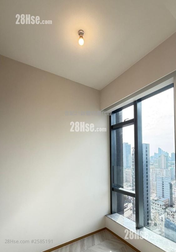 Eight Southpark Rental 2 Bedrooms , 1 Bathroom 342 ft²