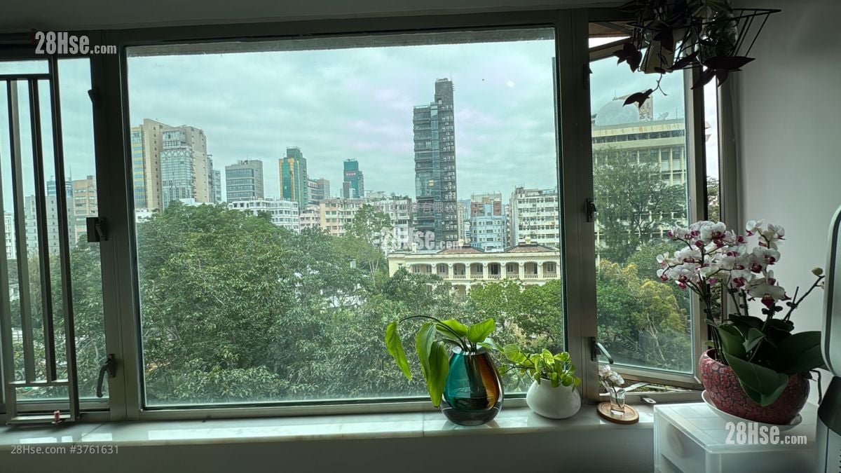 New Knutsford House Sell 2 Bedrooms , 1 Bathroom 465 ft²