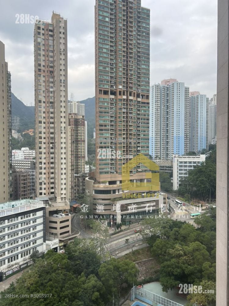 Fung Chuen Court Sell 3 Bedrooms , 1 Bathroom 598 ft²